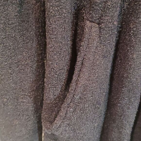 Barefoot Dreams cozychic lite Island Wrap cardigan in black - Picture 5 of 11